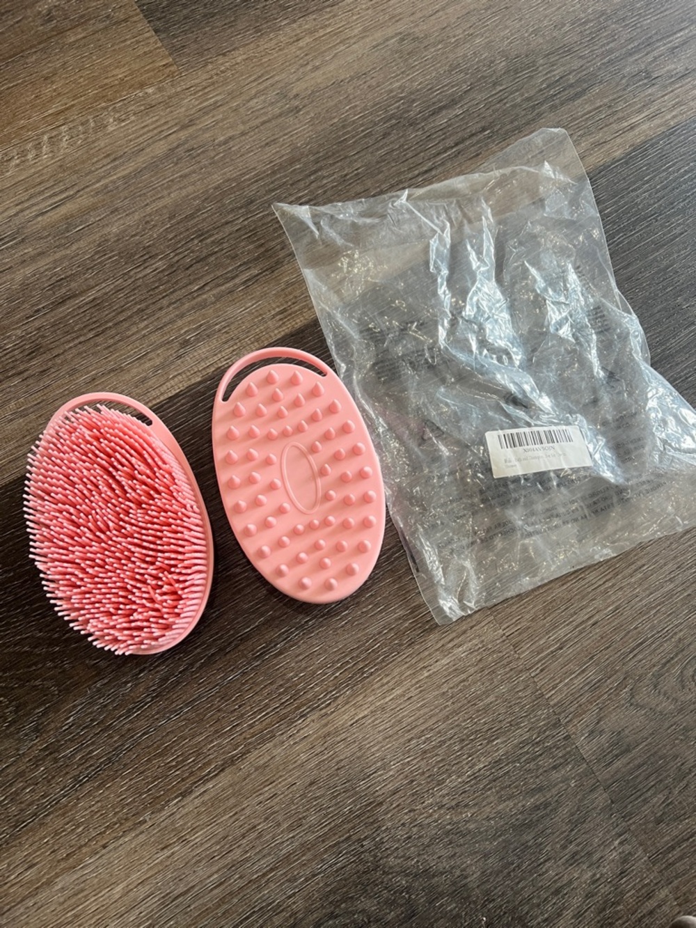 (51) NWT 2 pc Pink Silicone Gentle Hair & Skin Cleaner